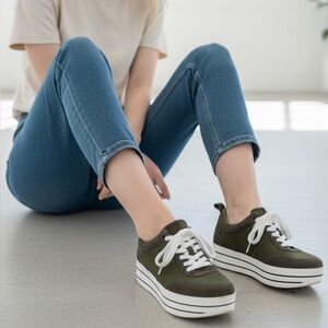 ZARA Basic collection Green and White Platform Sneakers Size 6.5